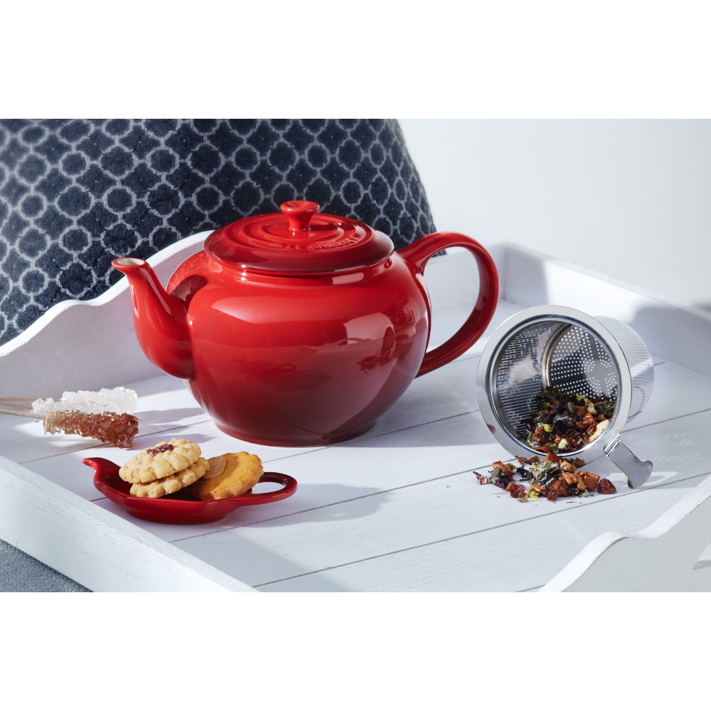 Le Creuset Teapot with Stainless Steel Infuser Cerise