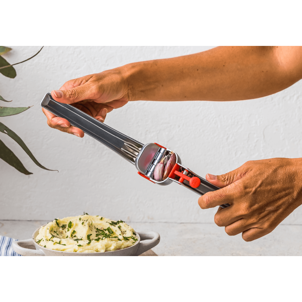 Dreamfarm Garject Garlic Press Black Dreamfarm Kitchenware