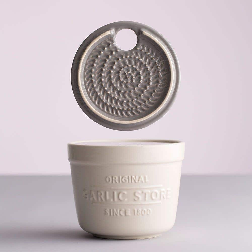 Mason Cash Innovative Kitchen Garlic Store & Grater Kitchenware Australia